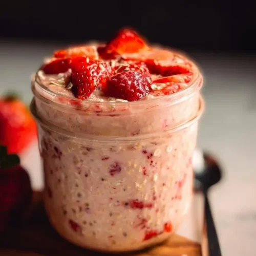 Strawberry Overnight Oats