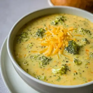 Crockpot Broccoli Cheddar Soup